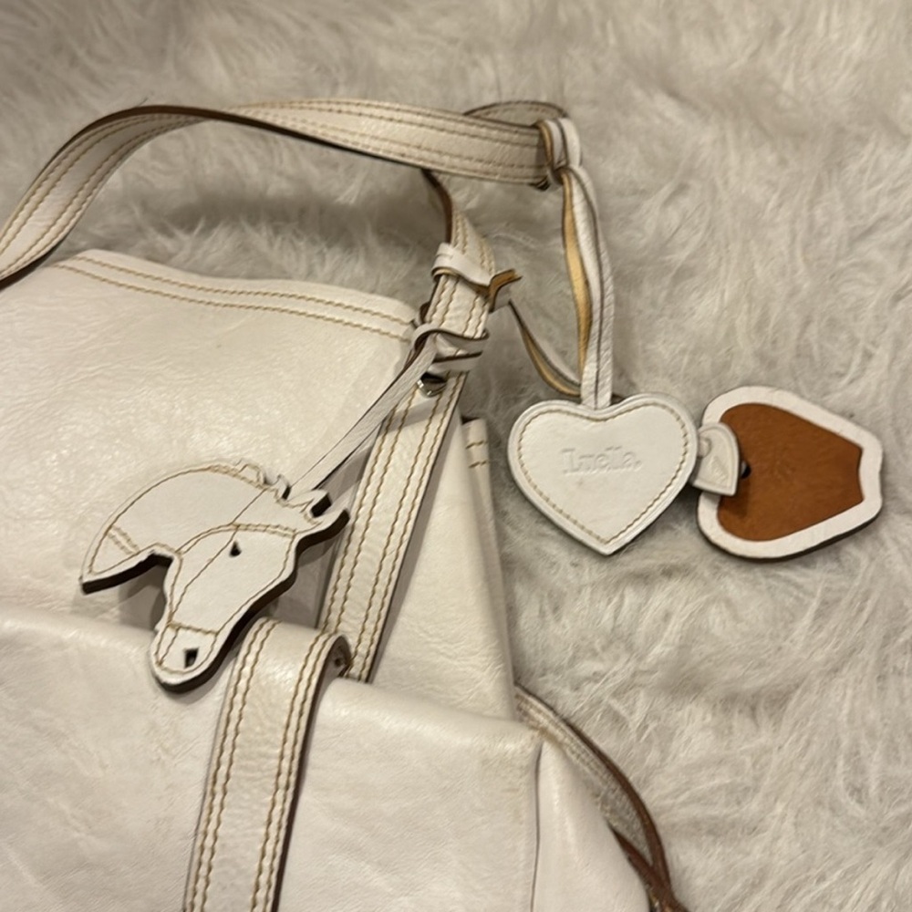 Large white Luella leather tote bag w horse apple heart bag charms circa 2000's - Picture 5 of 9